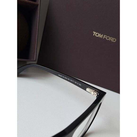 NEW Tom Ford FT5971-B Cat Eye Clip On Frames + Sunglasses - Picture 8 of 8